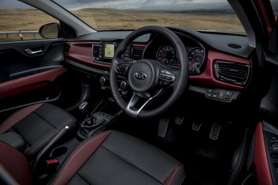 Интерьер Kia Rio First Edition 2017 года  (UK) (фото 56 из 70)